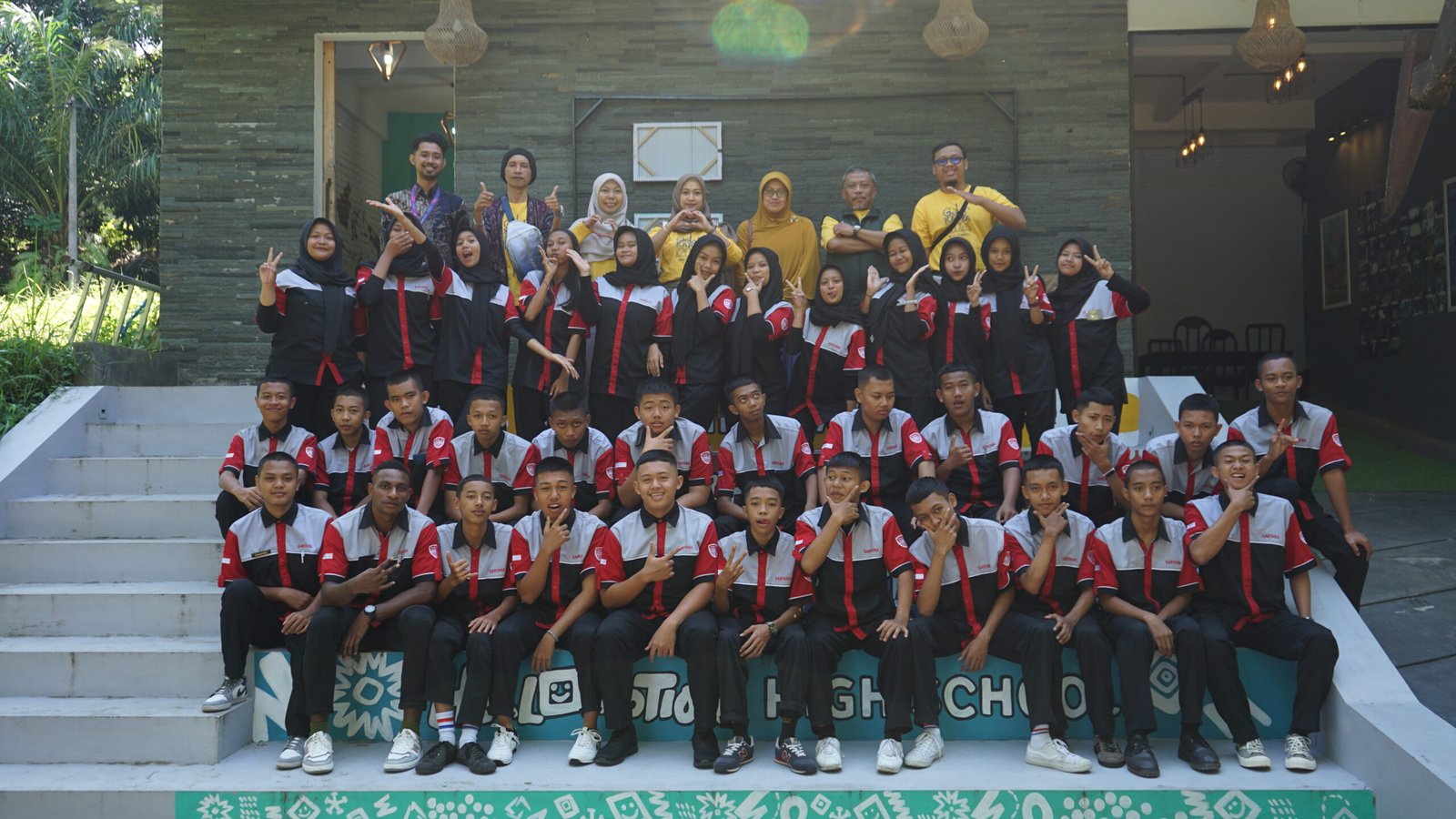 Siswa DKV SMKN 13 Malang Antusias Ikuti Kunjungan Industri ke Paradise Academy